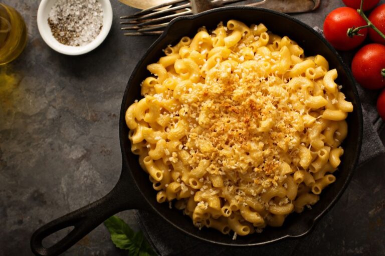 5-Ingredient Instant Pot Mac and Cheese recipe