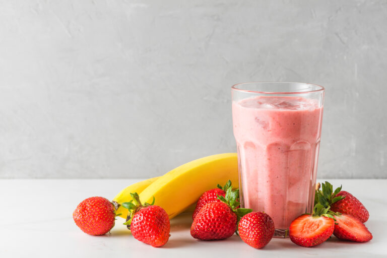 Strawberry Banana Protein Smoothie recipe