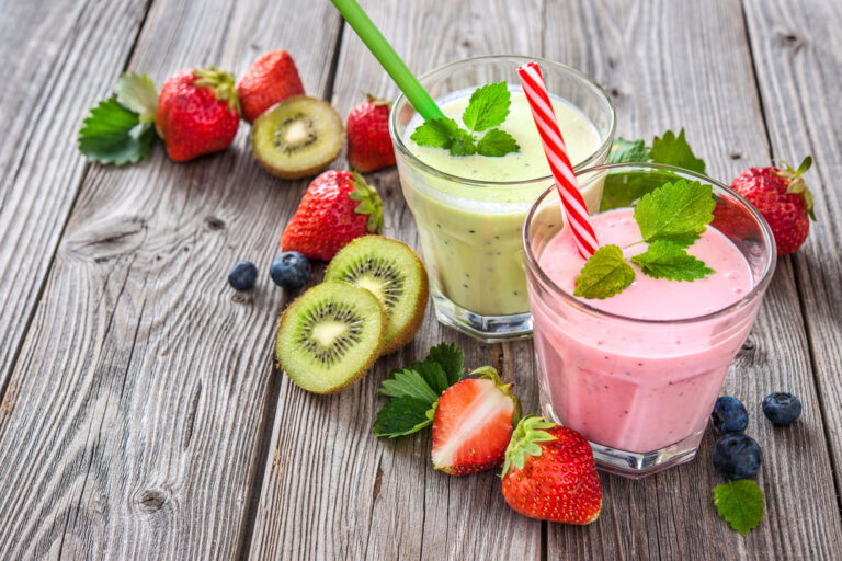 Kiwi Strawberry Smoothie recipe