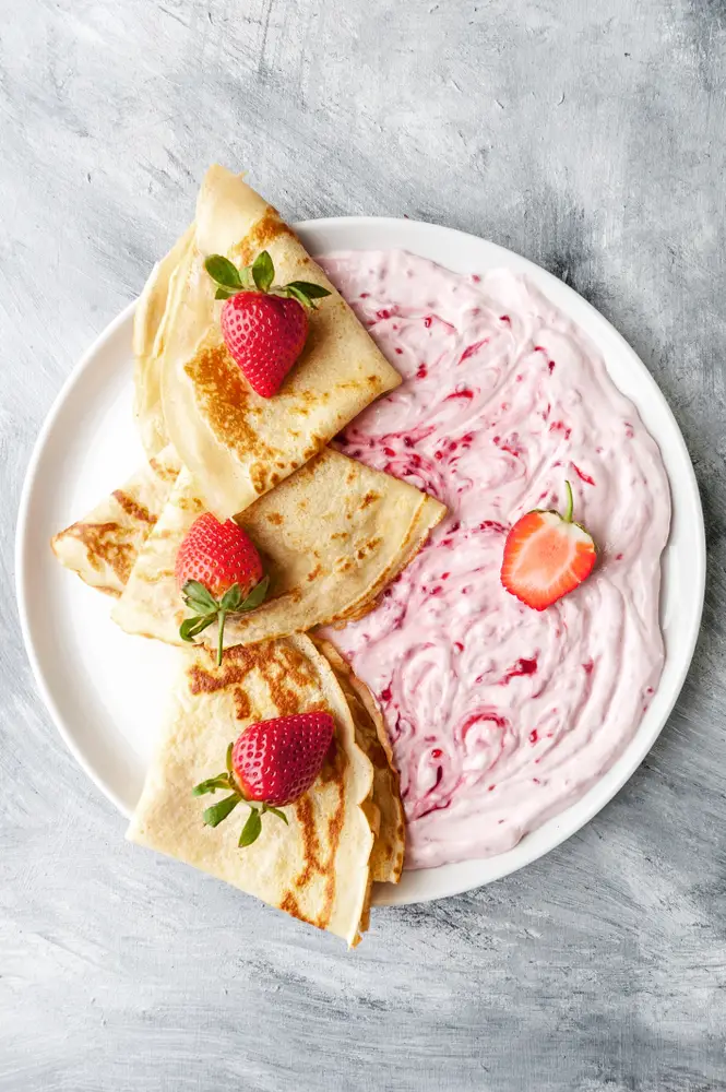 Creamy Strawberry Crepes