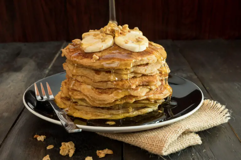 Easy Banana Nut Pancakes