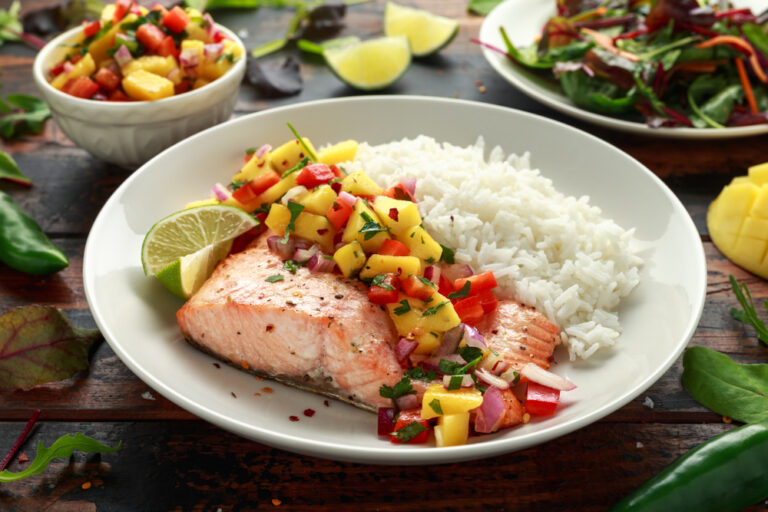 Salmon With Salsa Fresca