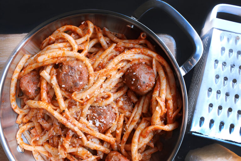 Slow Cooker Spaghetti and Meatballs