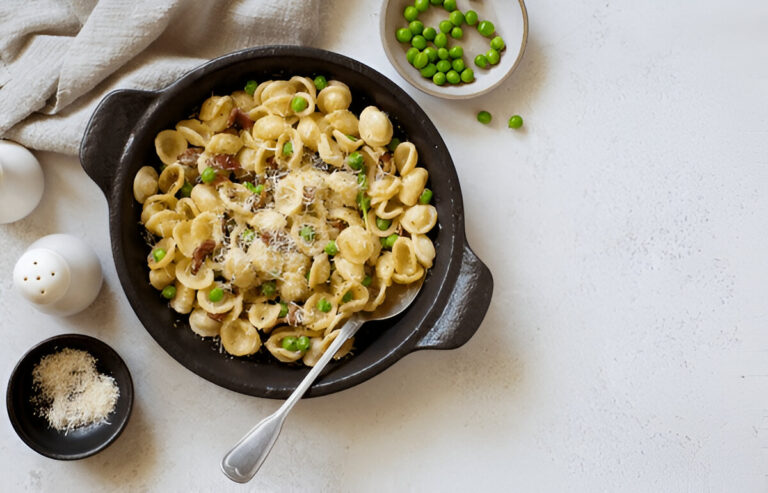 Pasta with Bacon and Peas