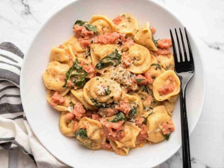 Spinach Tortellini Skillet